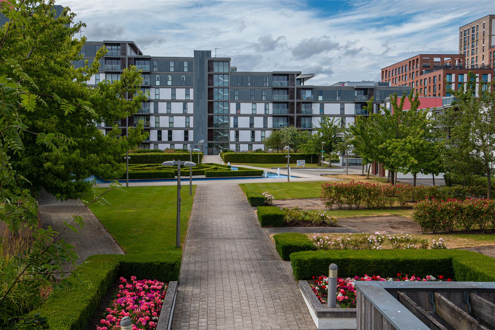 South Row, Milton Keynes